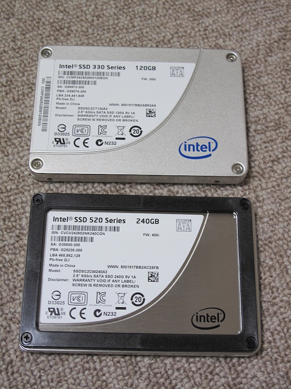 Intel SSD 330と520