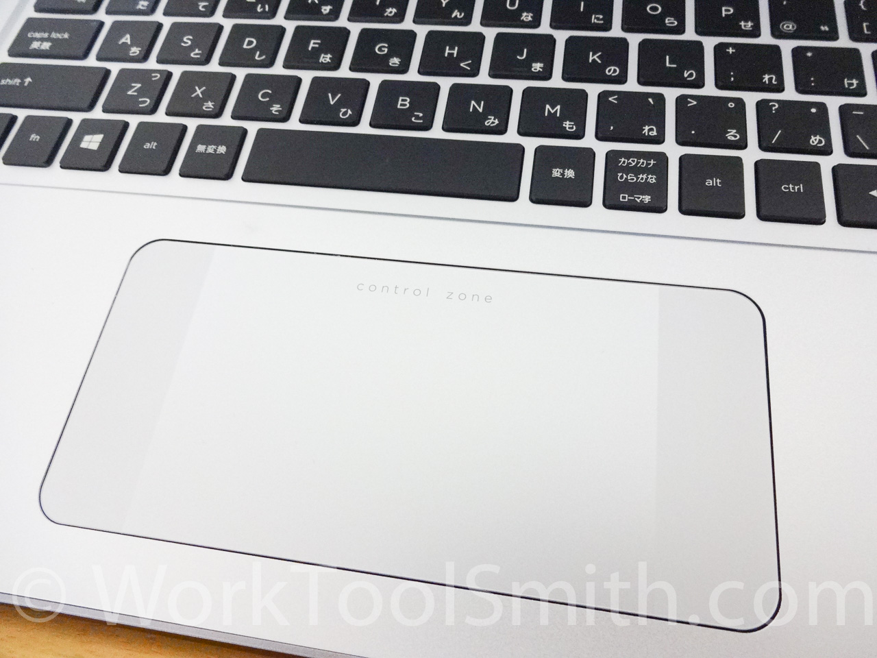HP Envy 17-k200 Review 021
