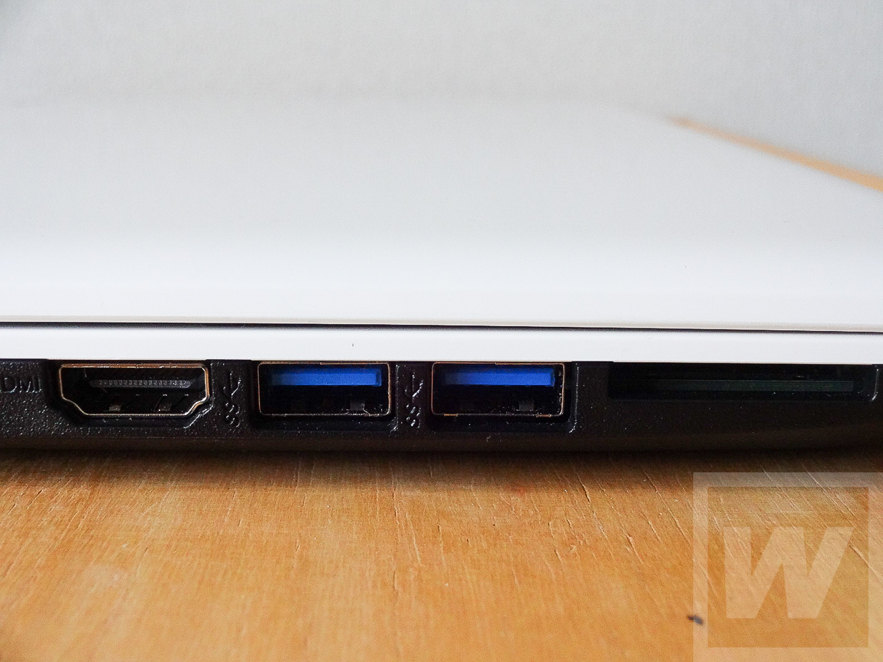 NEC Lavie NSe Review 007