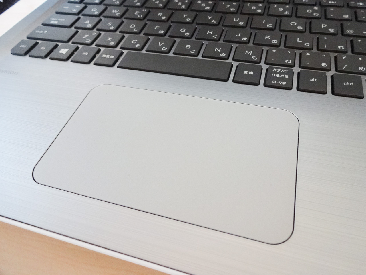 HP 15-ab000 BW Review 004