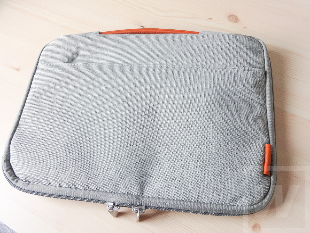 Inateck LB1200 MacBookケース Review 002