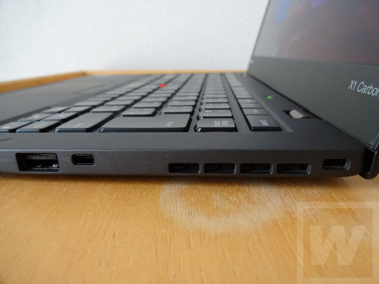 ThinkPad X1 Carbon 2015 Review 020