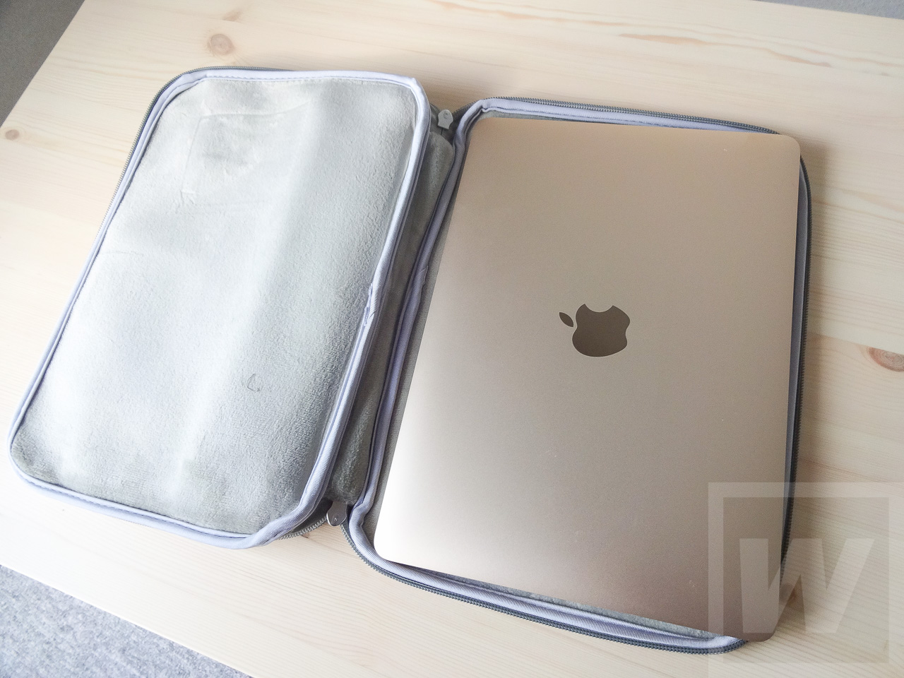 Inateck LB1200 MacBookケース Review 018