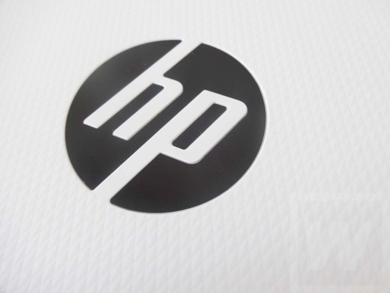 HP 14-ac100 Review 003