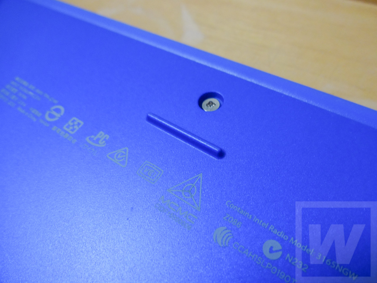 HP Stream 11-r000 (コバルトブルー) Review 021