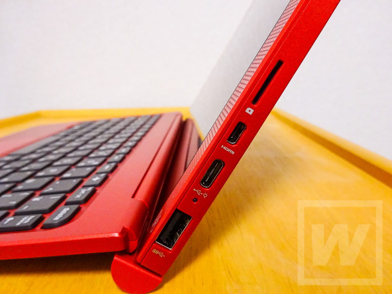 HP Pavilioin x2 10-n100 Review 006
