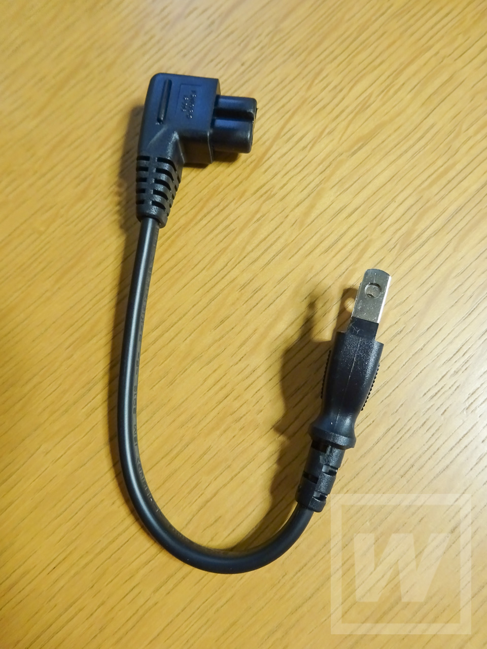 短い電源ケーブルアダプタ用 Review 002