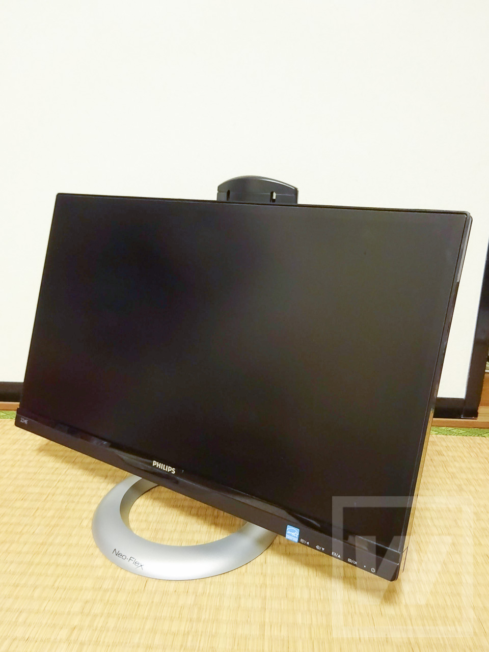 エルゴトロン Neo-Flex モニタースタンド Review 013