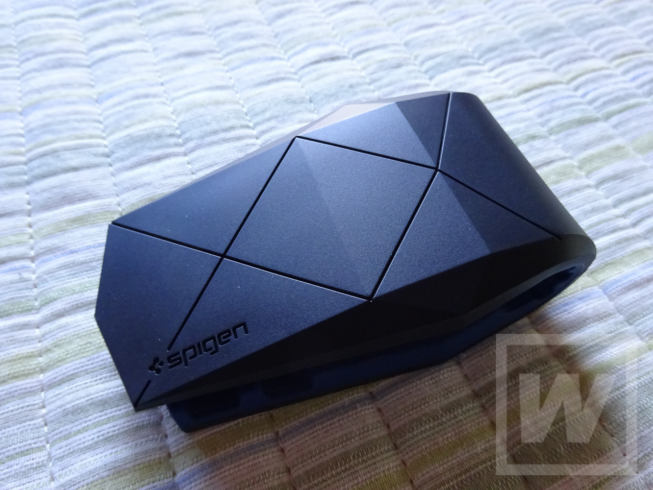Spigen_SGP11359_車載ホルダーステルス Rev Review 003