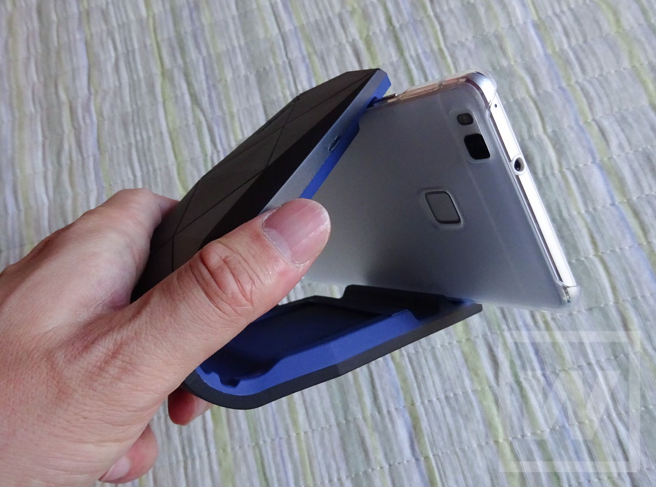 Spigen_SGP11359_車載ホルダーステルス Rev Review 009