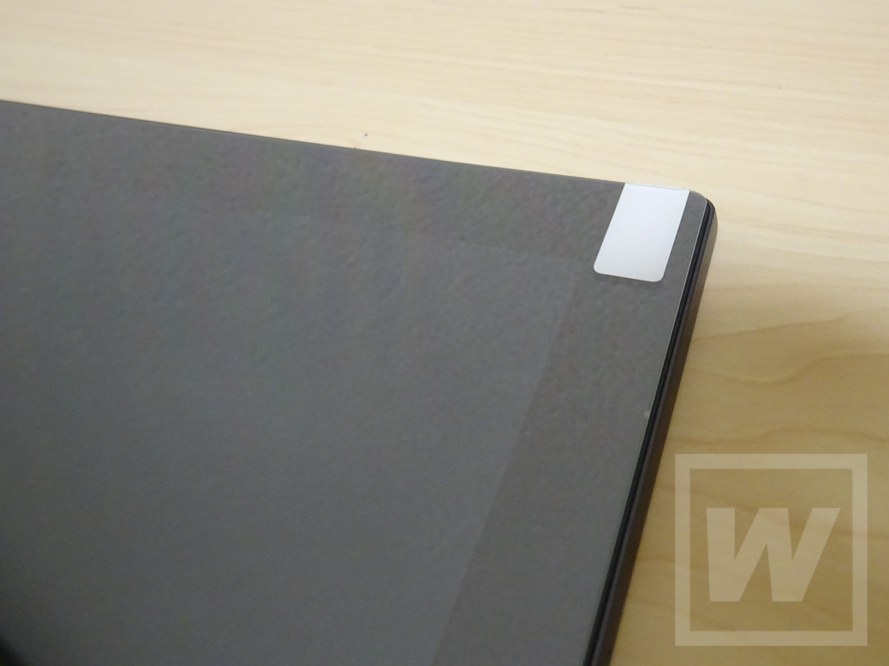 lenovo-yoga-book-%e3%82%ac%e3%83%a9%e3%82%b9%e3%83%95%e3%82%a3%e3%83%ab%e3%83%a0-review-011