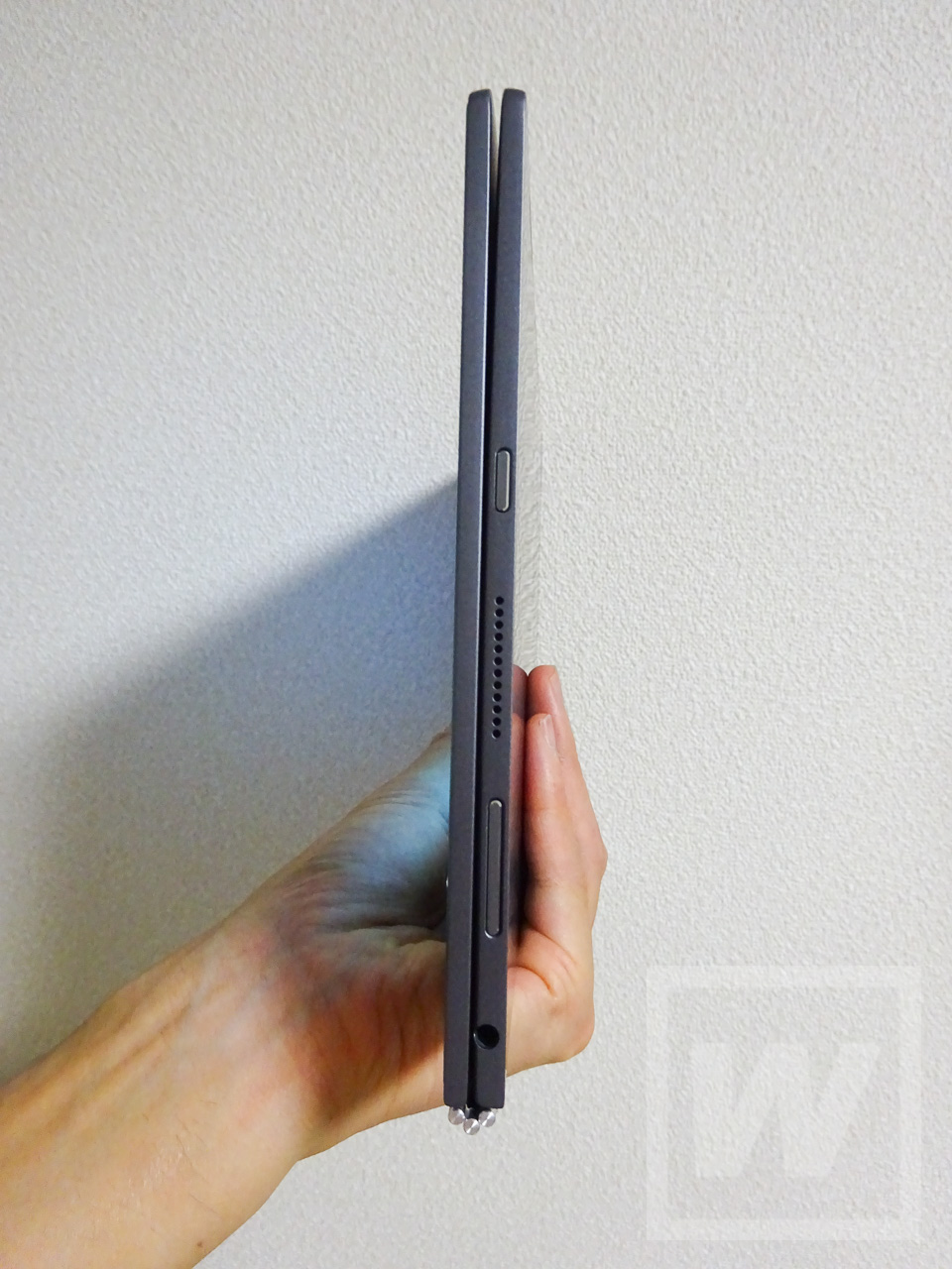 lenovo-yoga-book-%e3%82%ac%e3%83%a9%e3%82%b9%e3%83%95%e3%82%a3%e3%83%ab%e3%83%a0-review-020