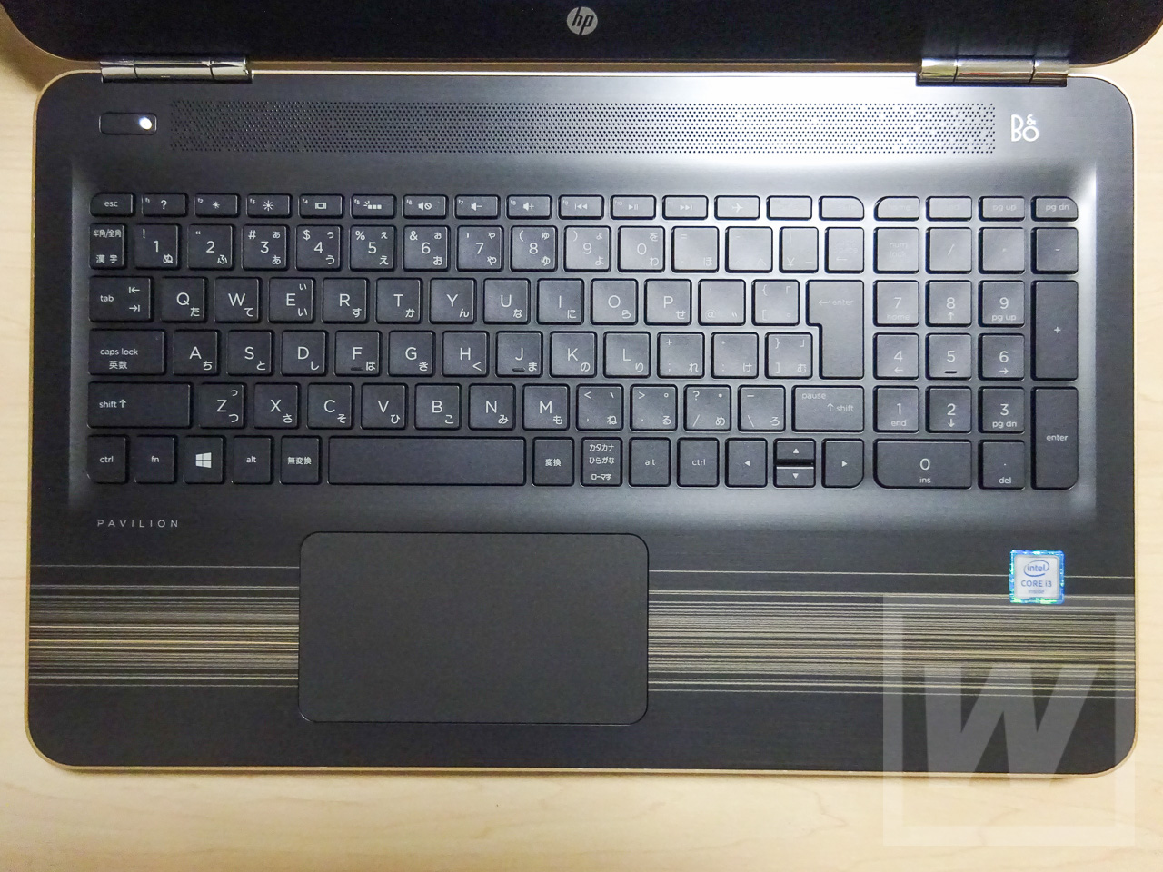 hp-pavilion-15-au000-gold-review-007