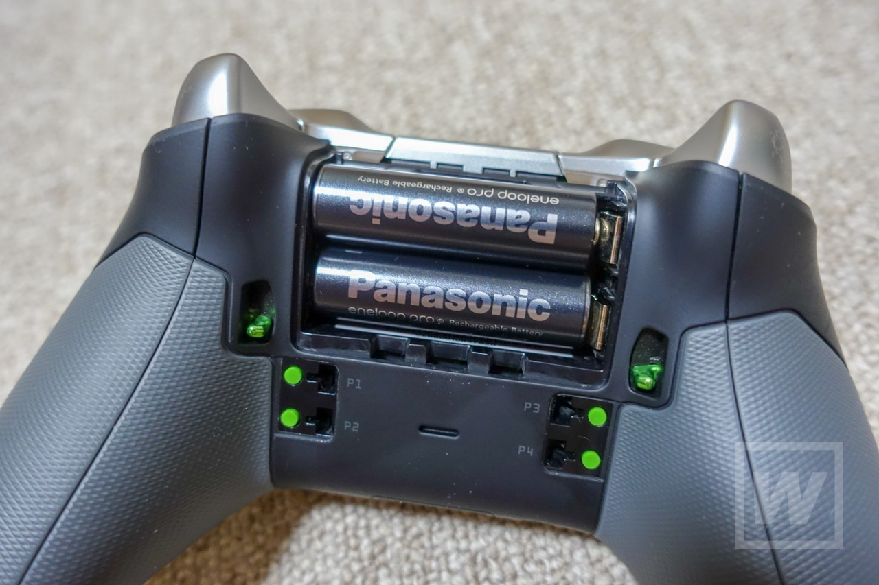 XBOX ONE コントローラがUSBで充電できるようになる！さらに軽量化も XBOX ONE Controller プレイアンドチャージ