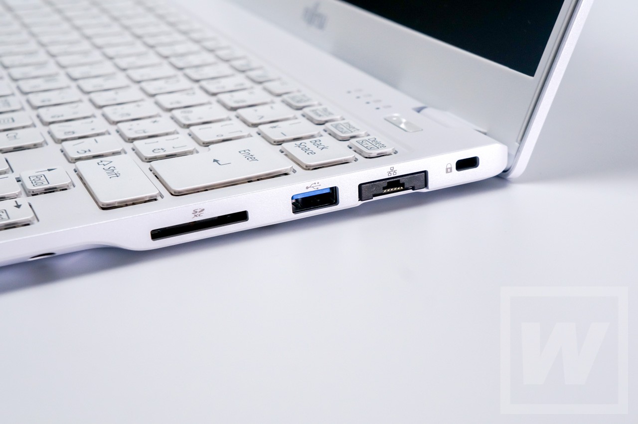 Lifebook UH75
