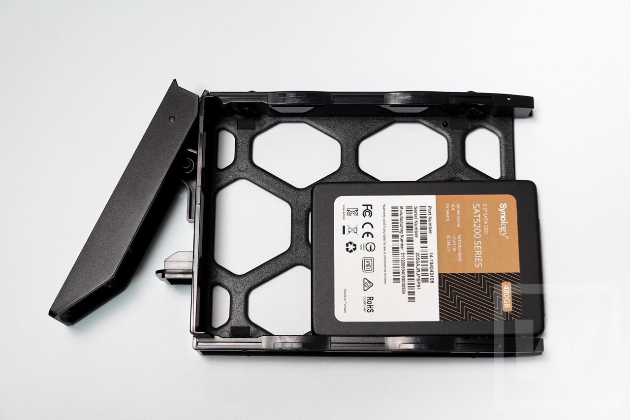 Synology DS920+ 020 レビュー