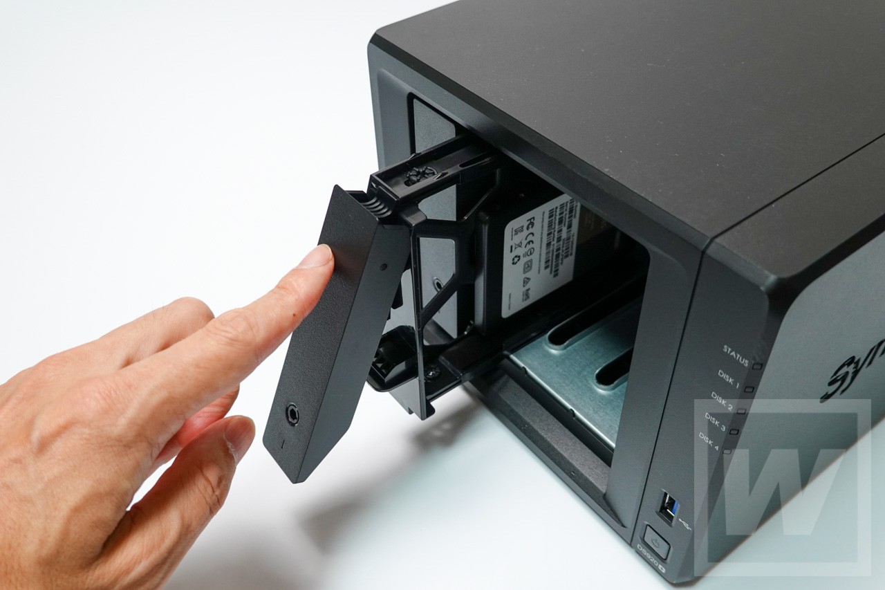 Synology DS920+ 022 レビュー