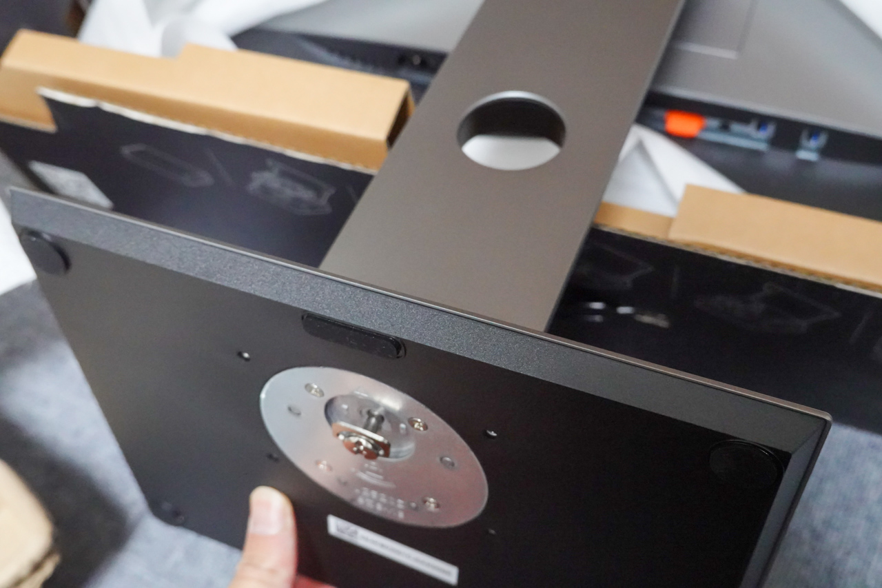 DELL デジタルハイエンドシリーズ U2520D 007 レビュー