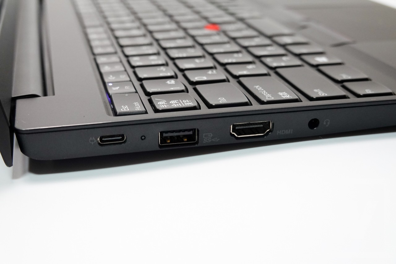 ThinkPad E15 Gen 2 (AMD) 015 レビュー