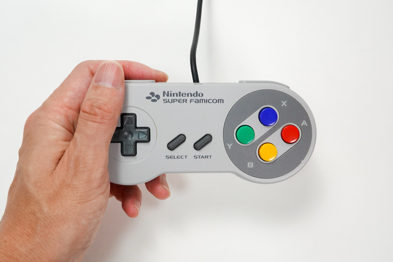 スーファミコントローラー