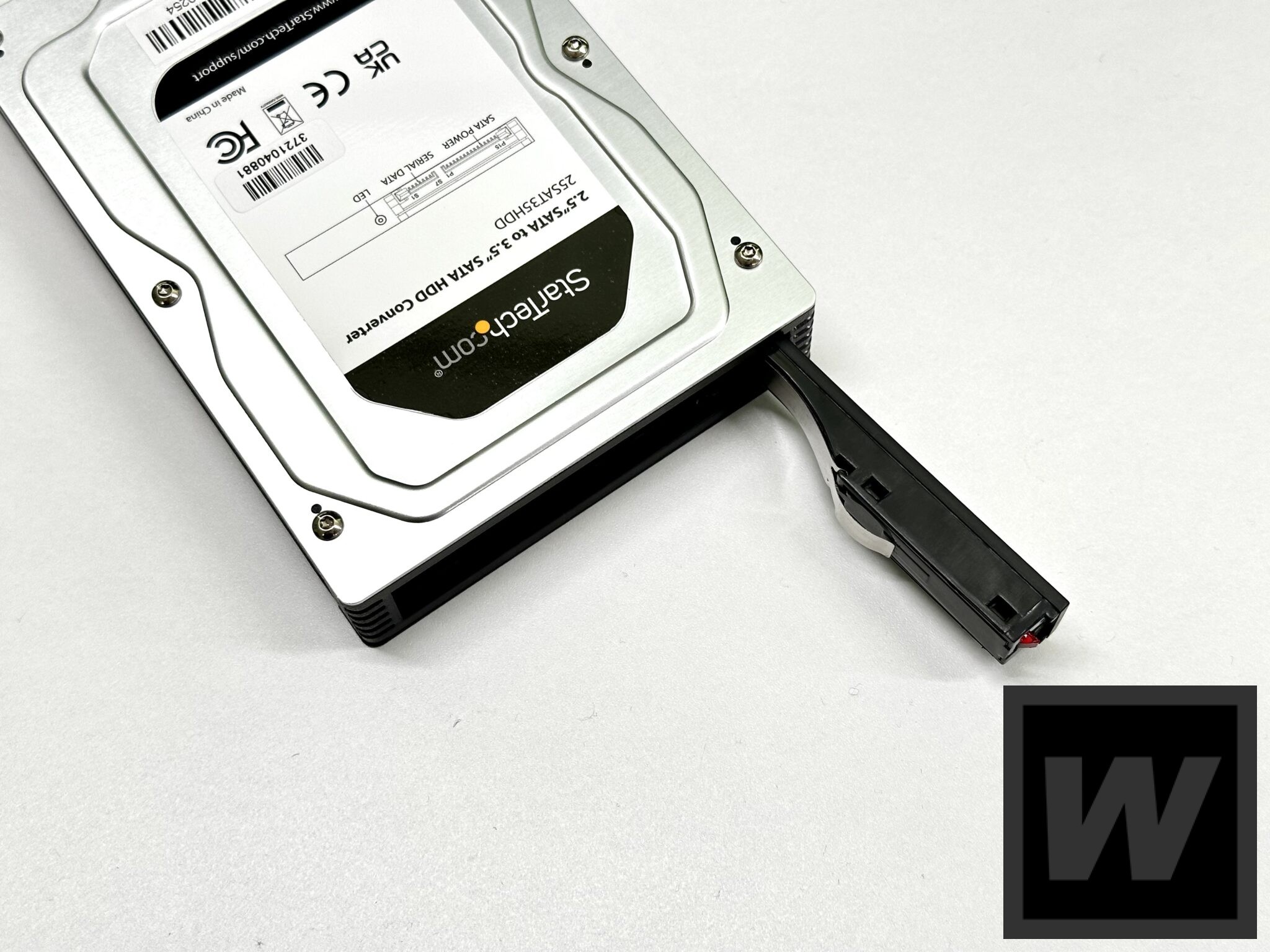 パカッと自動で全開になる