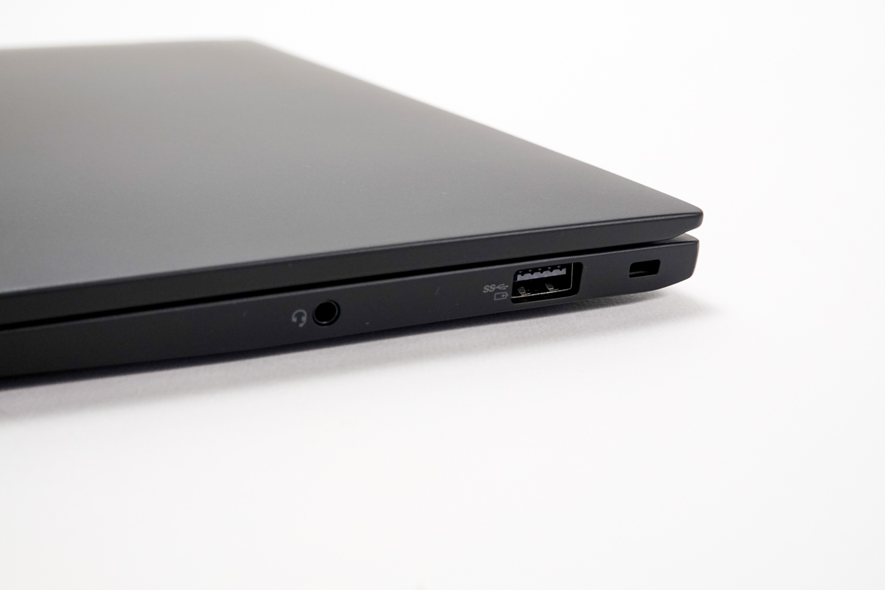 Lenovo ThinkPad X1 Carbon Gen 10 009 レビュー