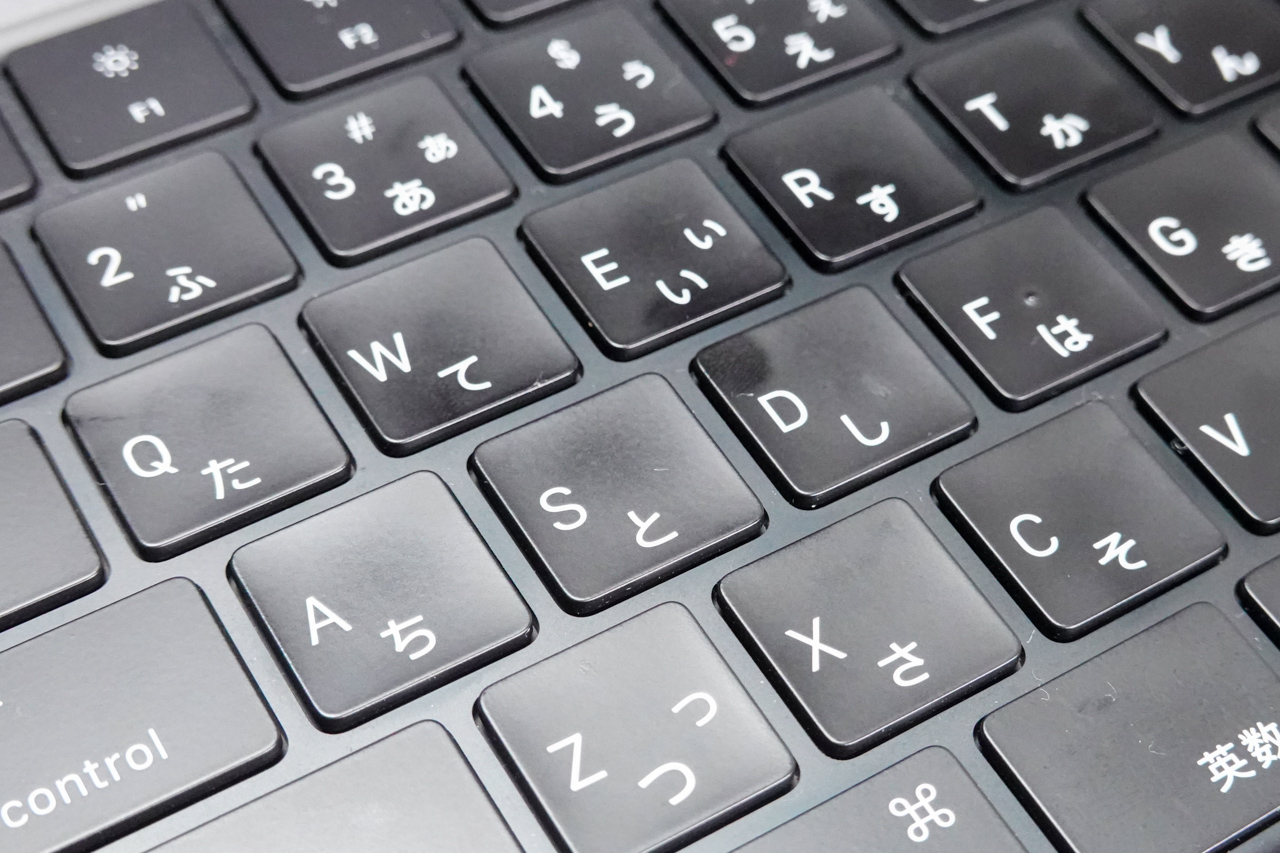 とても気になるテカリのキーボード
