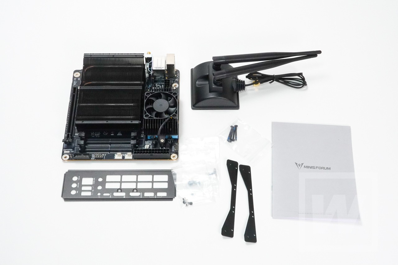 MINISFORUM BD770iのセット内容